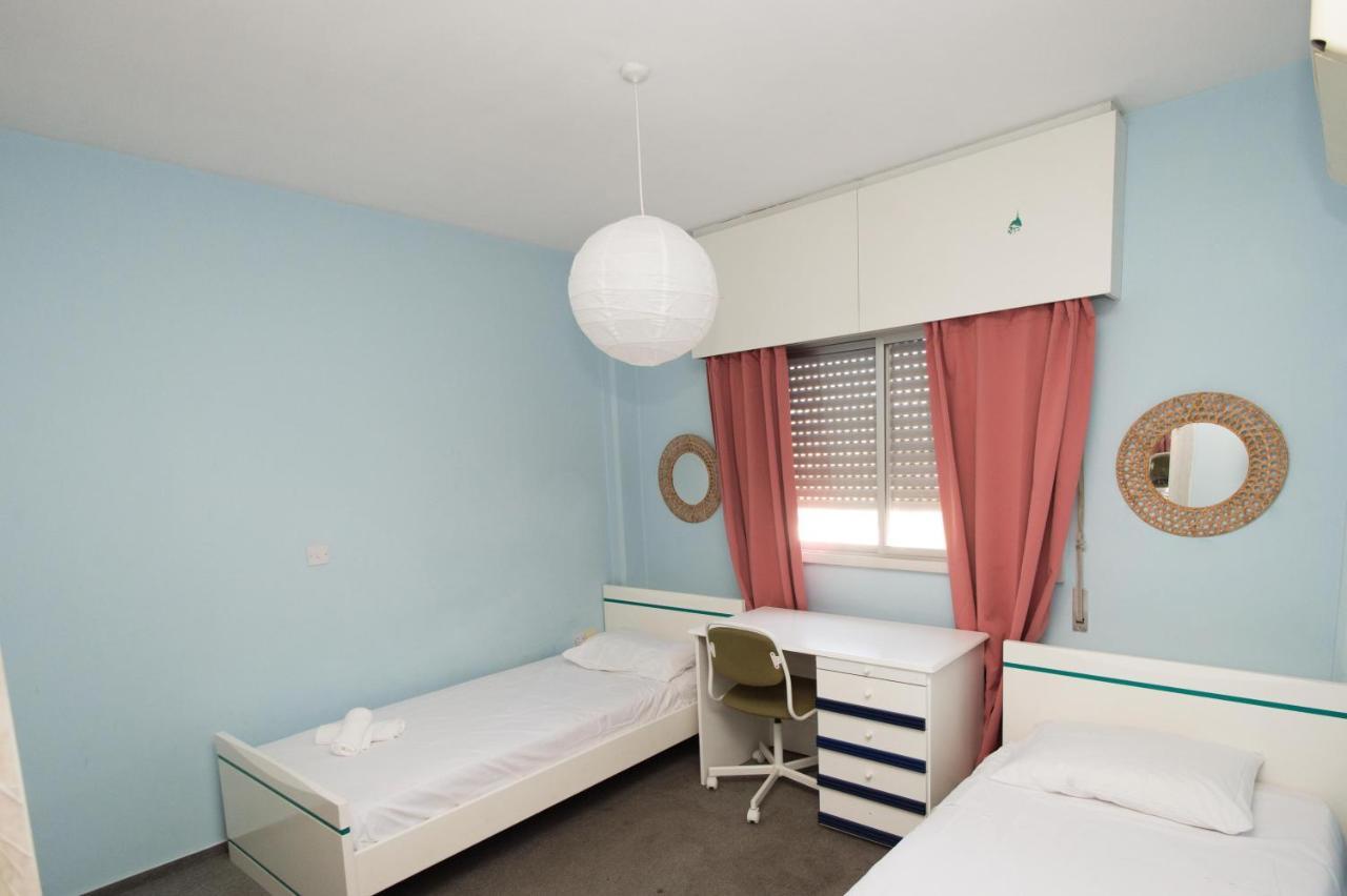 Private Room In A Shared Flat At Best Location Limassol Kültér fotó