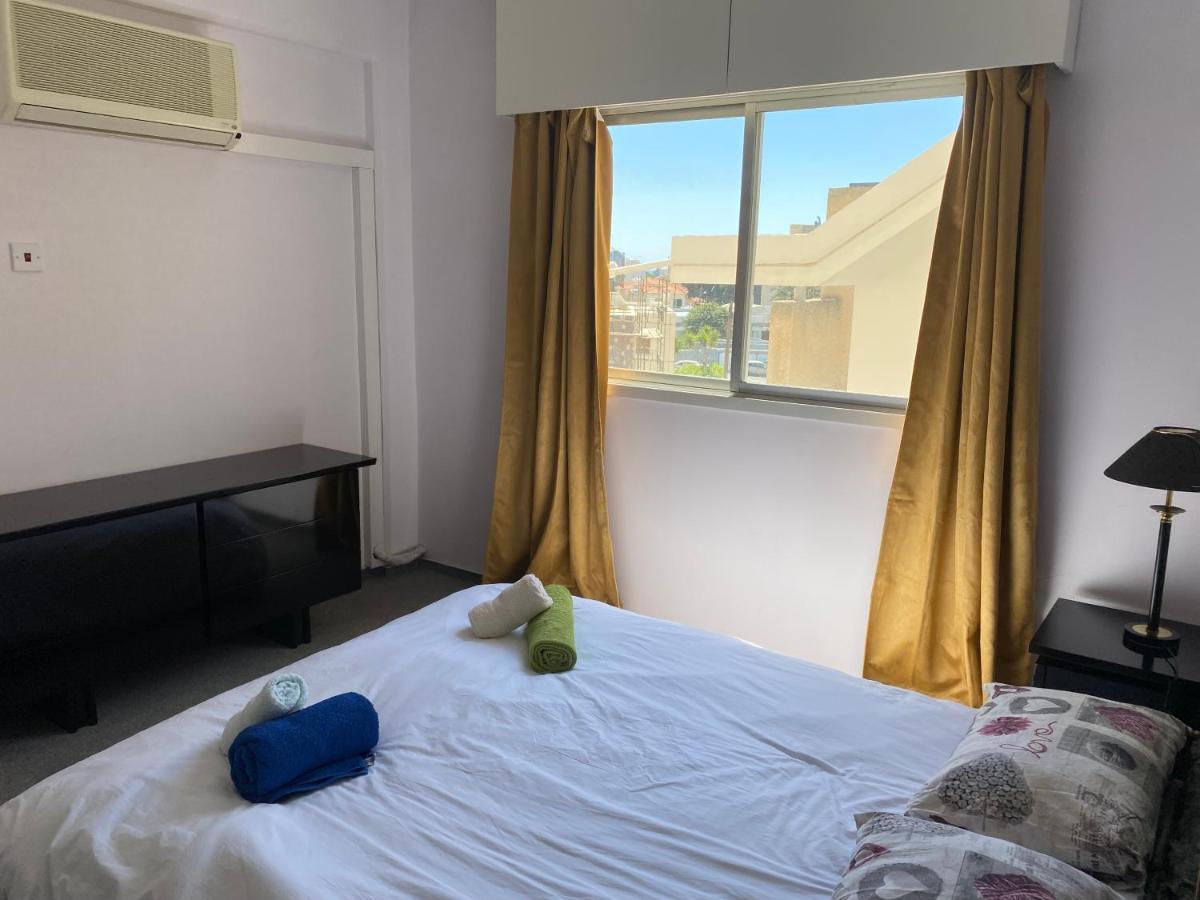 Private Room In A Shared Flat At Best Location Limassol Kültér fotó