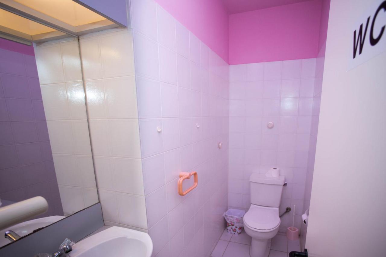 Private Room In A Shared Flat At Best Location Limassol Kültér fotó